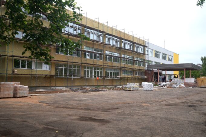 Ремонт дорог и школы в Тутаеве оценили «Губернаторский контроль» и народный контроль партии «Единая Россия»