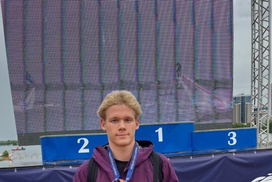 Александр Степанов завоевал второе золото чемпионата России по плаванию на открытой воде