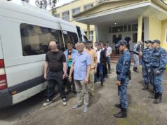 Дружными рядами на родину: сколько иностранцев выдворили из Ярославской области за полгода