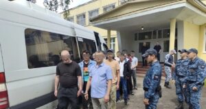 Дружными рядами на родину: сколько иностранцев выдворили из Ярославской области за полгода