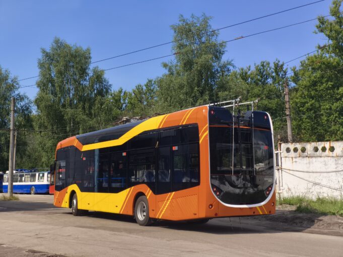 В Ярославль прибыли три новых троллейбуса «Синара»