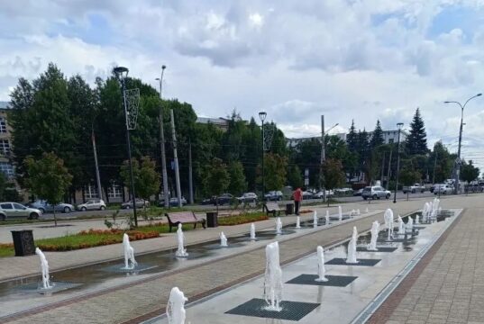 Фонтан на площади Жукова в Рыбинске наконец‑то починили