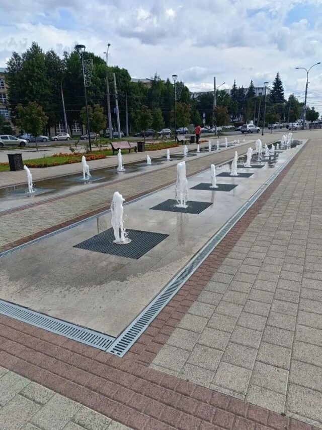 Фонтан на площади Жукова в Рыбинске наконец‑то починили