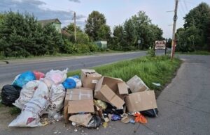 Жители села Глебово бьют в набат: им приходится жить, словно на мусорном полигоне