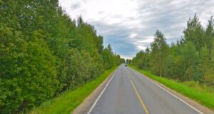 На дороге между Переборами и Судоверфью сделают тротуар и обустроят освещение
